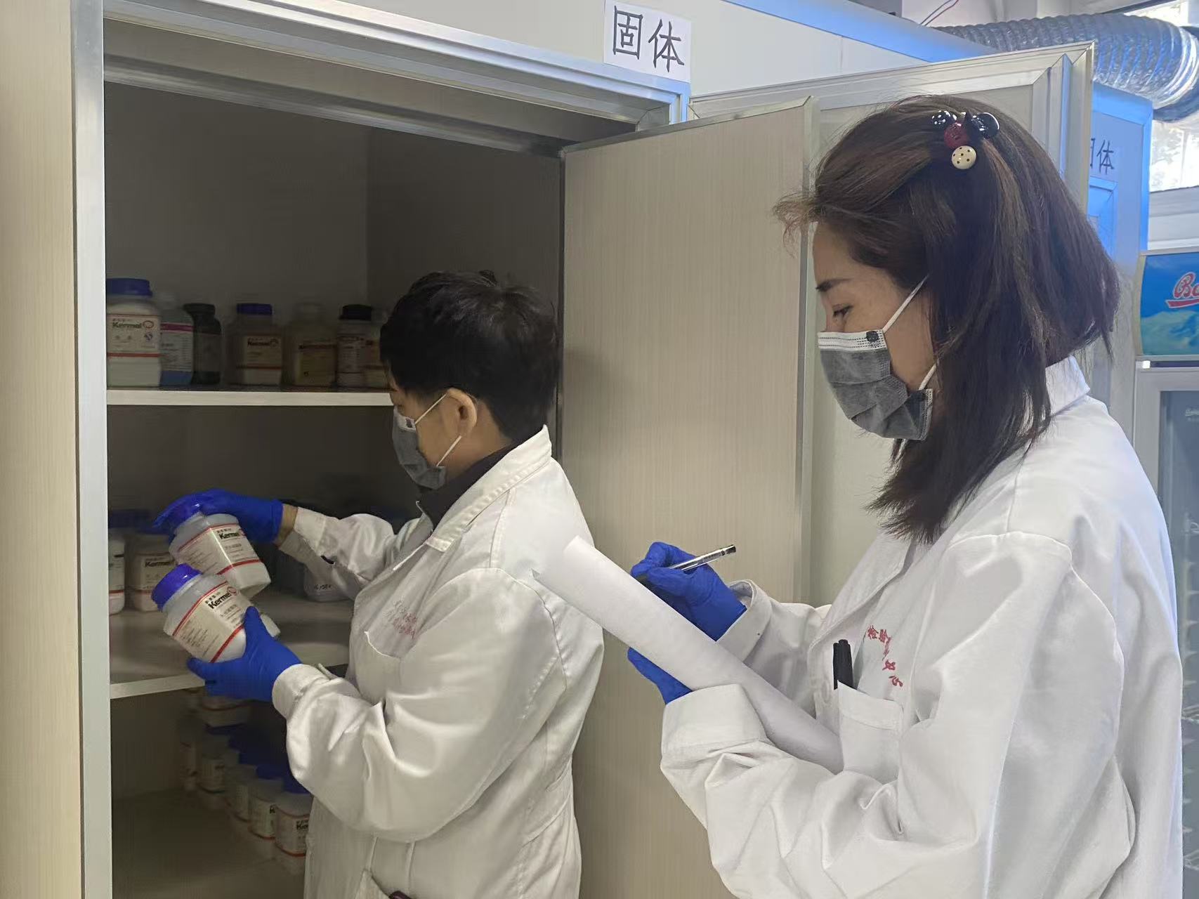伊春市檢驗檢測中心：強化實驗藥品管理 筑牢安全防線_微信圖片_20250304110150.jpg_20d01c3f83a84aebb3ce1571da1067e4.jpg